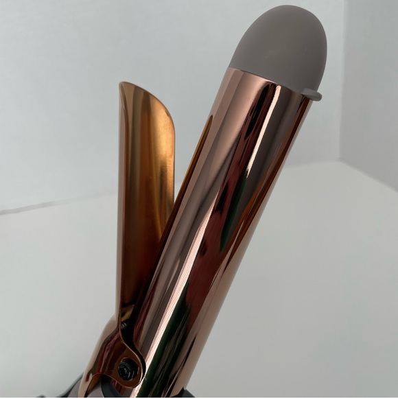 Infiniti Pro Rose Gold Titanium 1 1/4” Curling Iron, Luxe Series - Picture 5 of 5